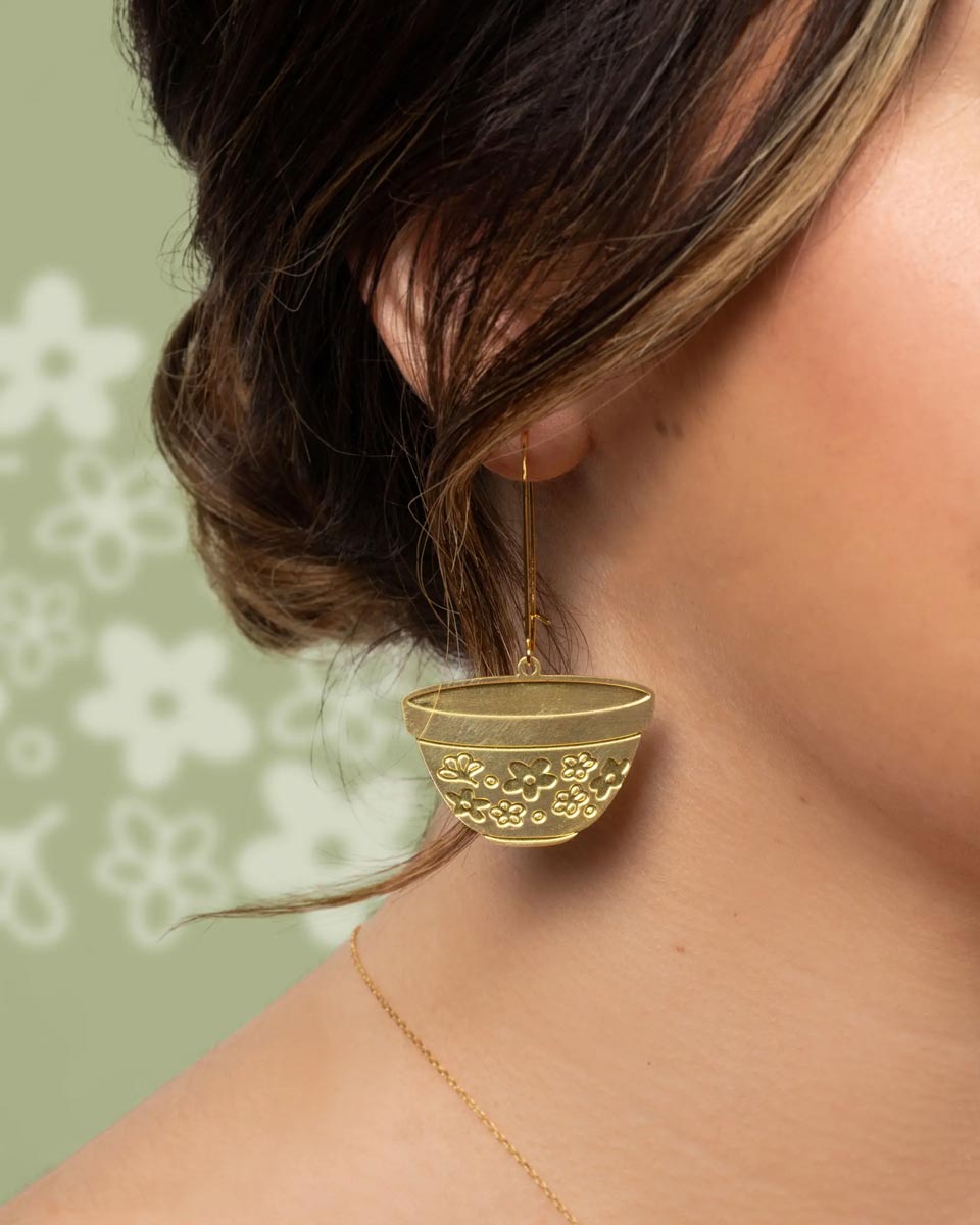 Retro Pyrex Mixing Bowl Earrings - Gold