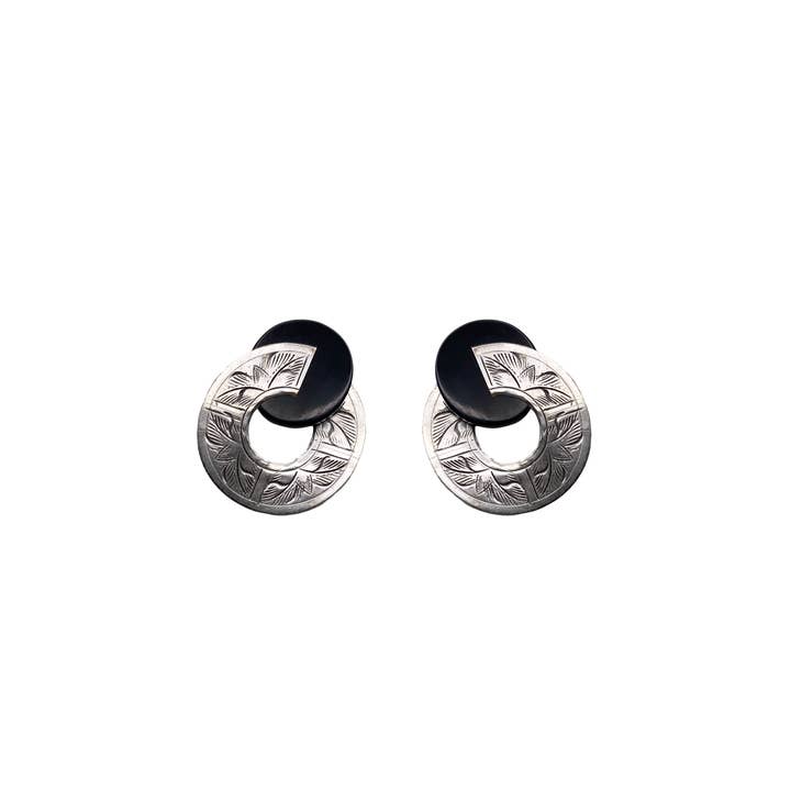 Etched Broken Circle Shell Earrings