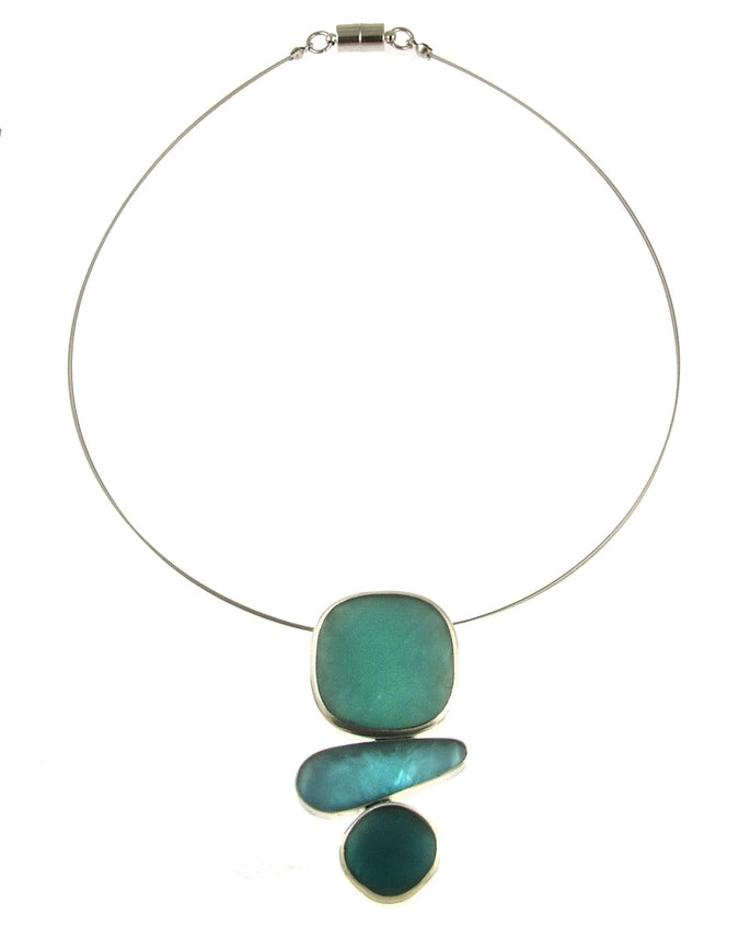 3 Stack Pebble Pendant Magnetic Necklace - Mermaid Green