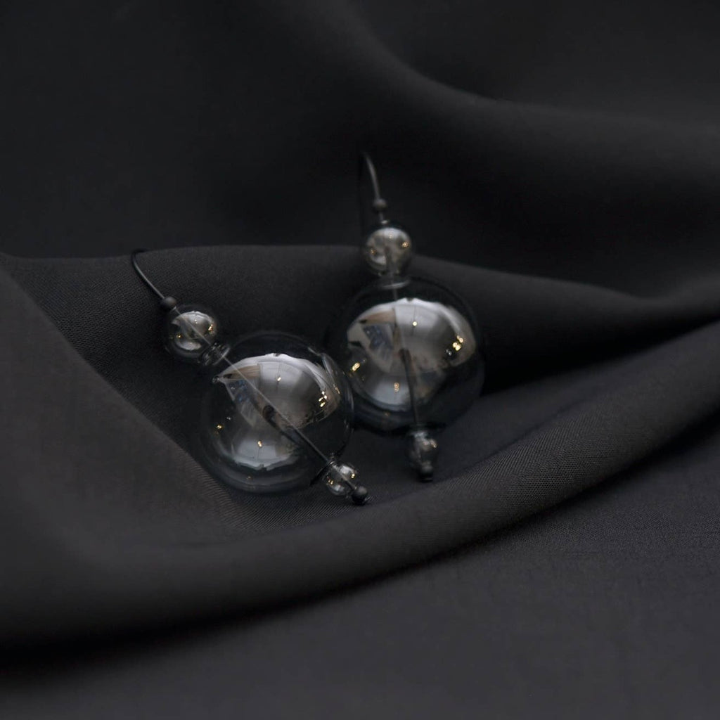 Scoop Glass Bubble Drop Earrings - Grey