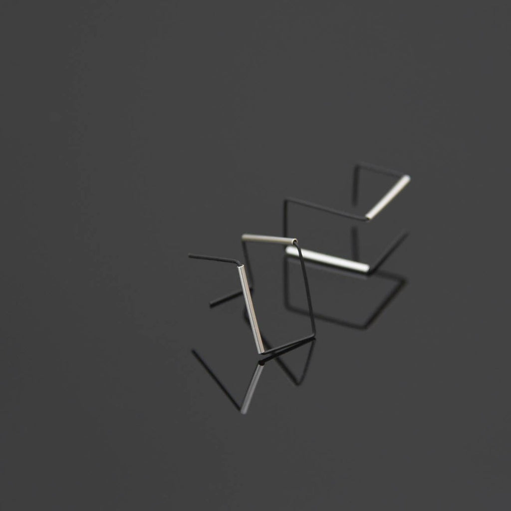 Maze Geometric Post-Back Hoop Earrings - Black/Silver