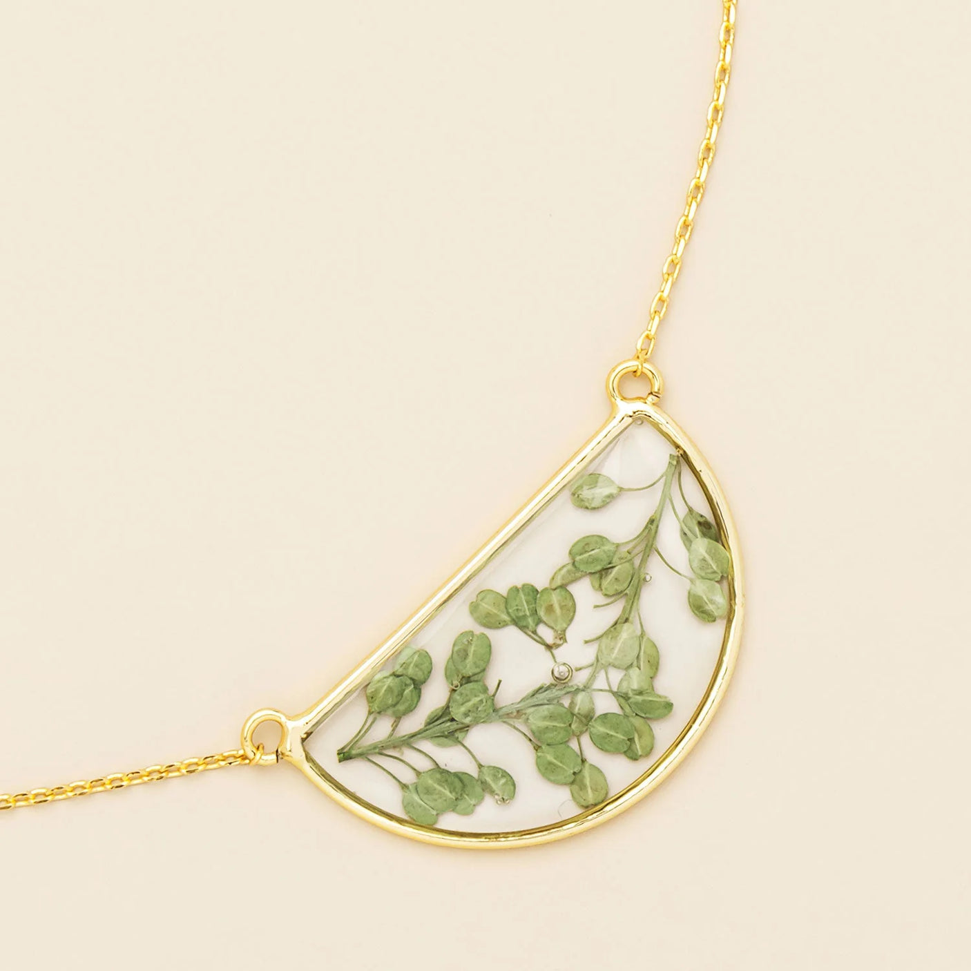 Pressed Flower Necklace - Gold - Green Peppergrass