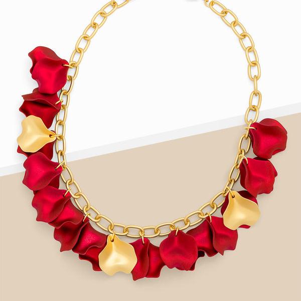 Metallic Petal Collar Gold Link Necklace