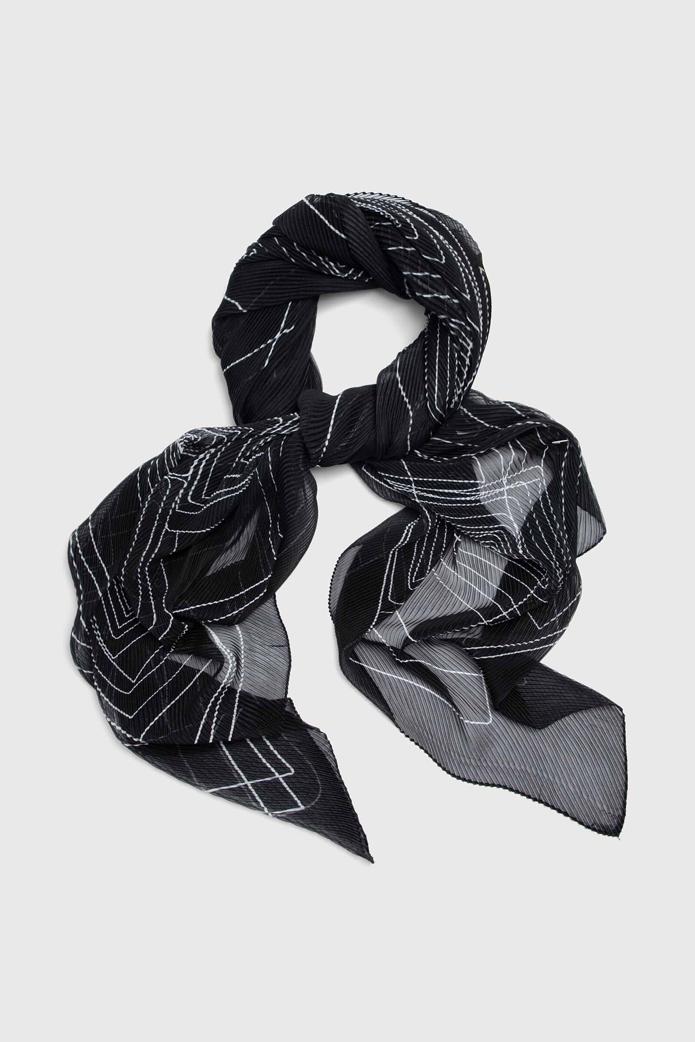 Squares Geo Pleated Scarf - Black & White
