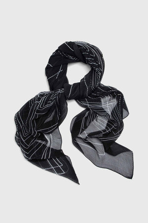 Squares Geo Pleated Scarf - Black & White