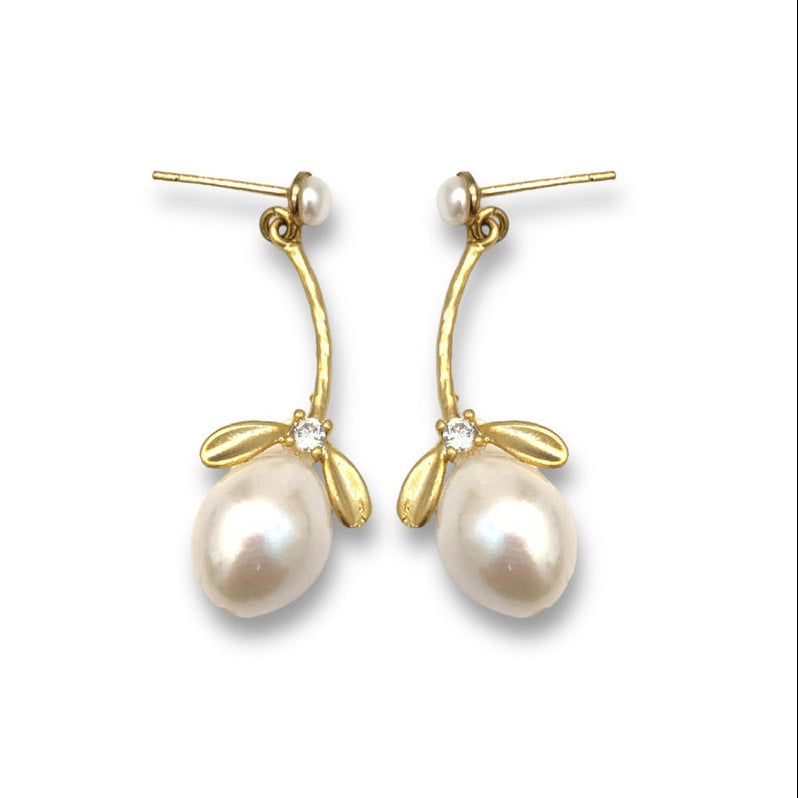 Botanical Blooms Single Pearl Drop Earrings