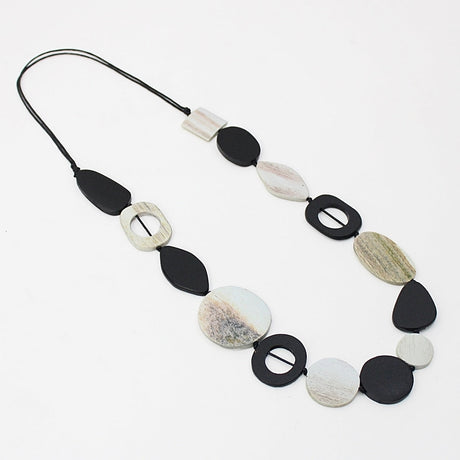 Black Sabina Necklace