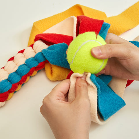 Kikkerland Kobe Make Your Own Tug Toy Kit