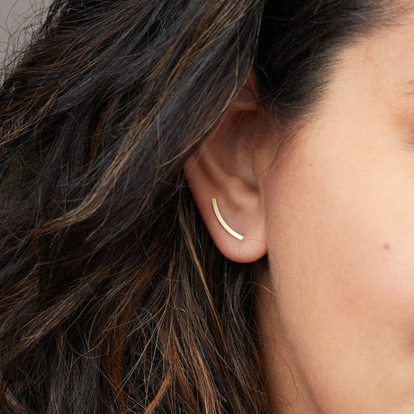 Refined Earring Collection - Comet Curve Post Earrings Sterling Silver Model Crawler Earrings