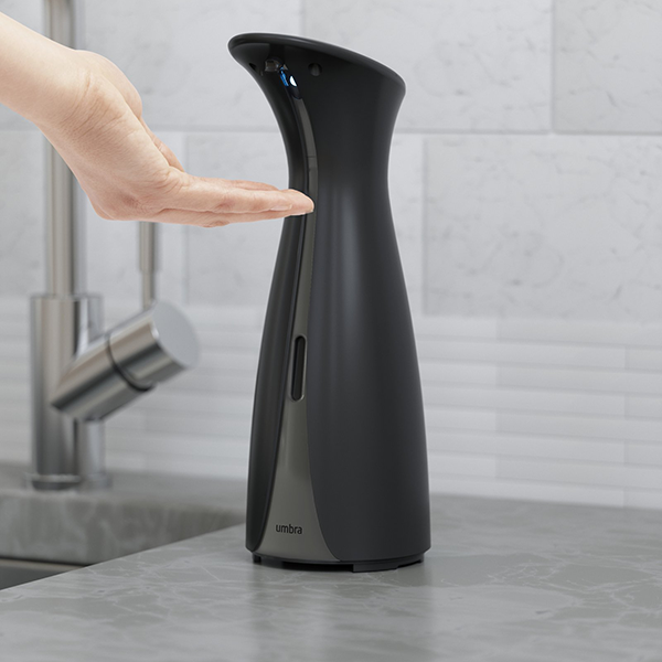 Otto Automatic Soap Dispenser Pump Lifestyle Black